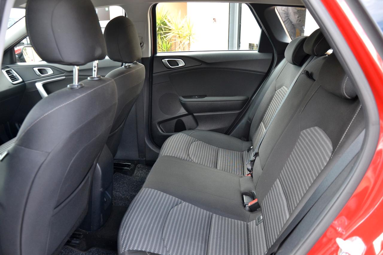 Kia Ceed Sportswagon 1.6 CRDi 136 CV MHEV SW Business