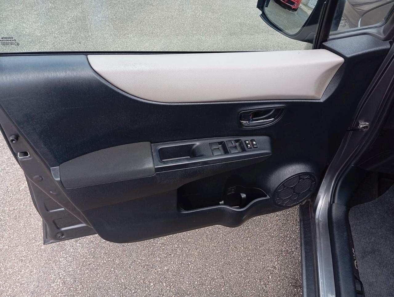 Yaris 1.3 5 porte Lounge "KM CERTIFICATI"