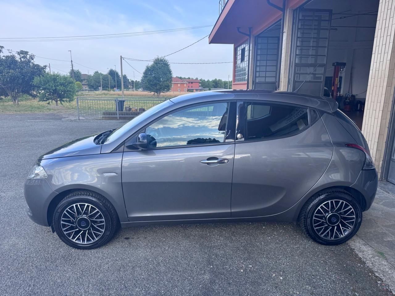 Lancia Ypsilon 1.2 69 CV GPL Gold No Obbligo Finanz