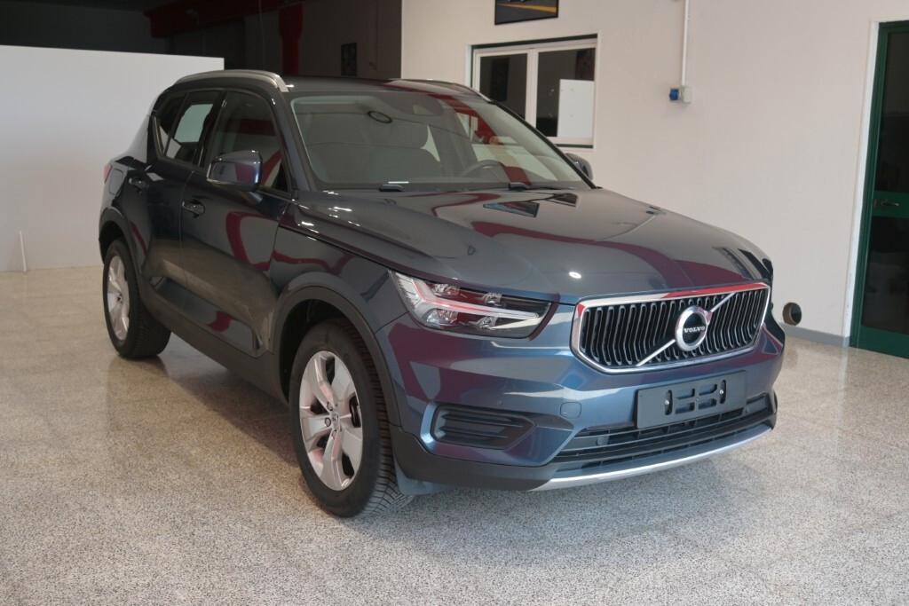 VOLVO XC40 1.5 T2 129CV 6M. MOMENTUM PRO ( FARI LED - COCKPIT - CRUISE - NAVI - MIRROR - PDC - TELECAMERA POST. )