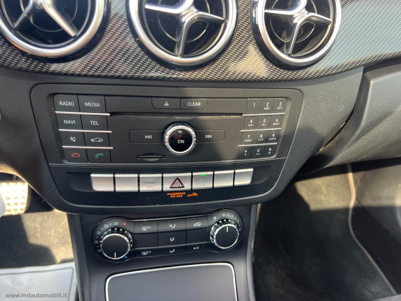MERCEDES-BENZ B 180 d Automatic Premium TETTO PACK AMG