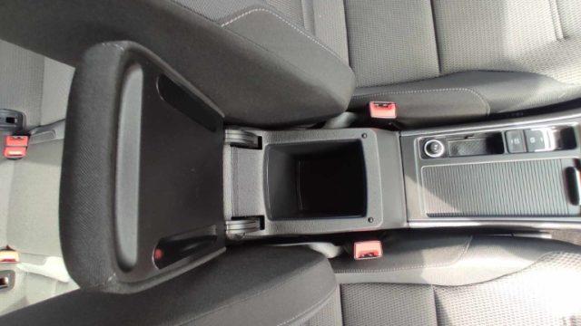 VOLKSWAGEN Golf 1.6 TDI 115CV DSG SERIE 7- Business BM Technolo