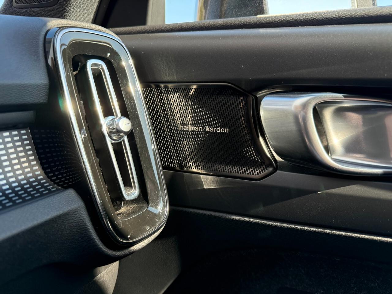 Volvo XC40 D4 AWD Geartronic R-design