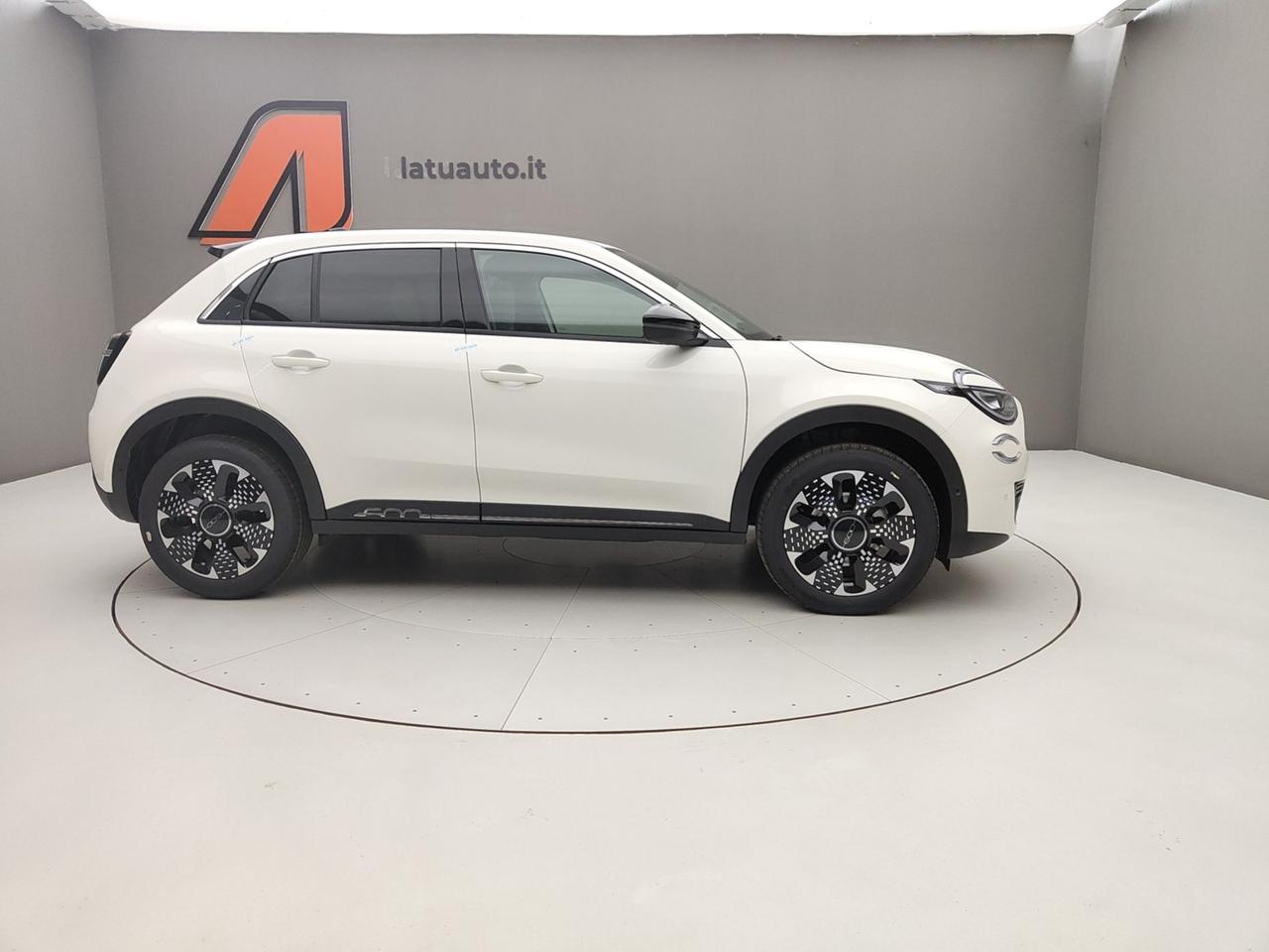 FIAT 600 IV 2023 1.2 MHEV 110CV DCT LA PRIMA