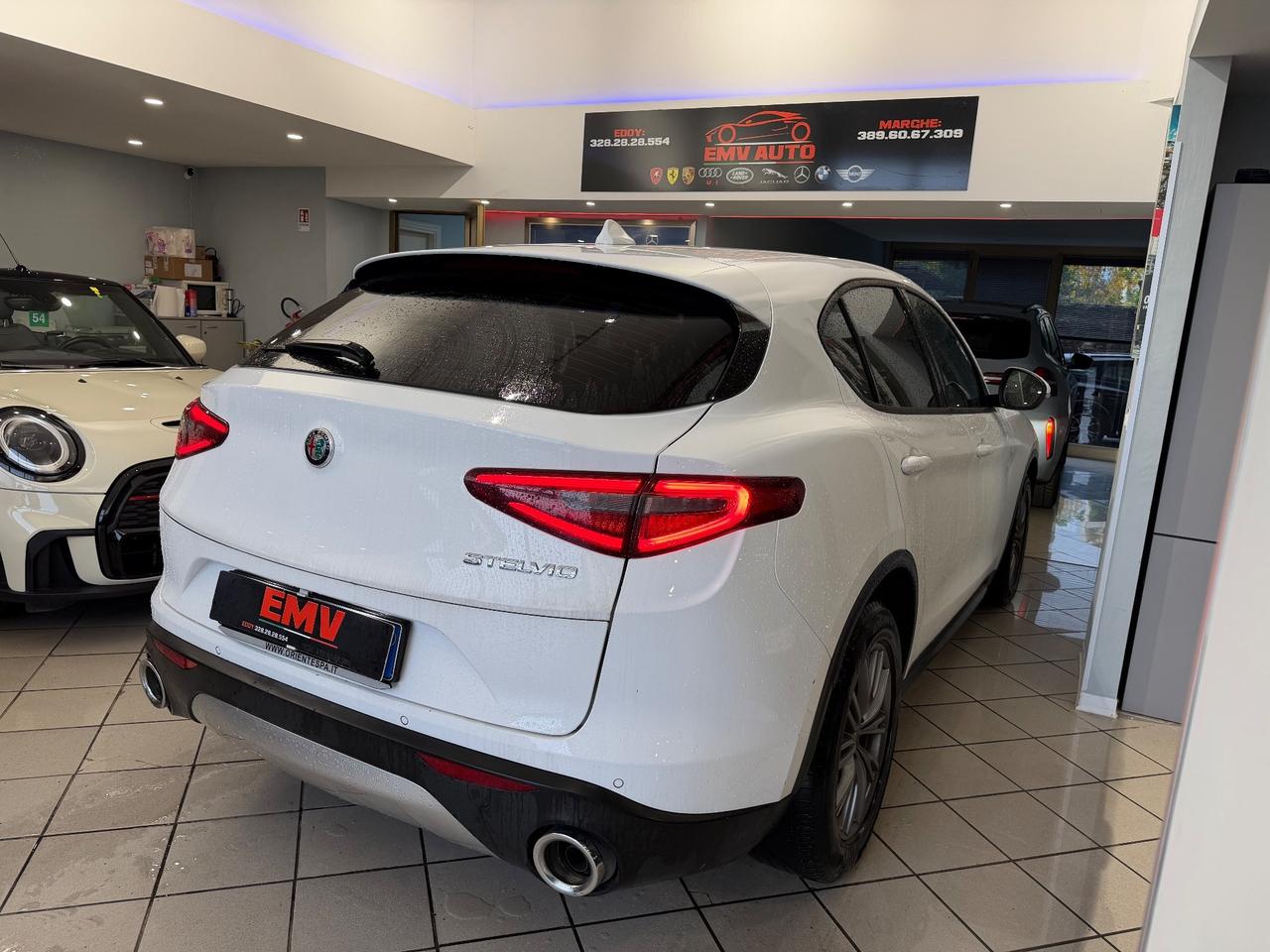 Stelvio 2.2 Turbodiesel 150 CV AT8 RWD Super
