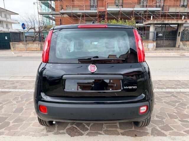 Fiat Panda 1.0 FireFly S&S Hybrid Pandina