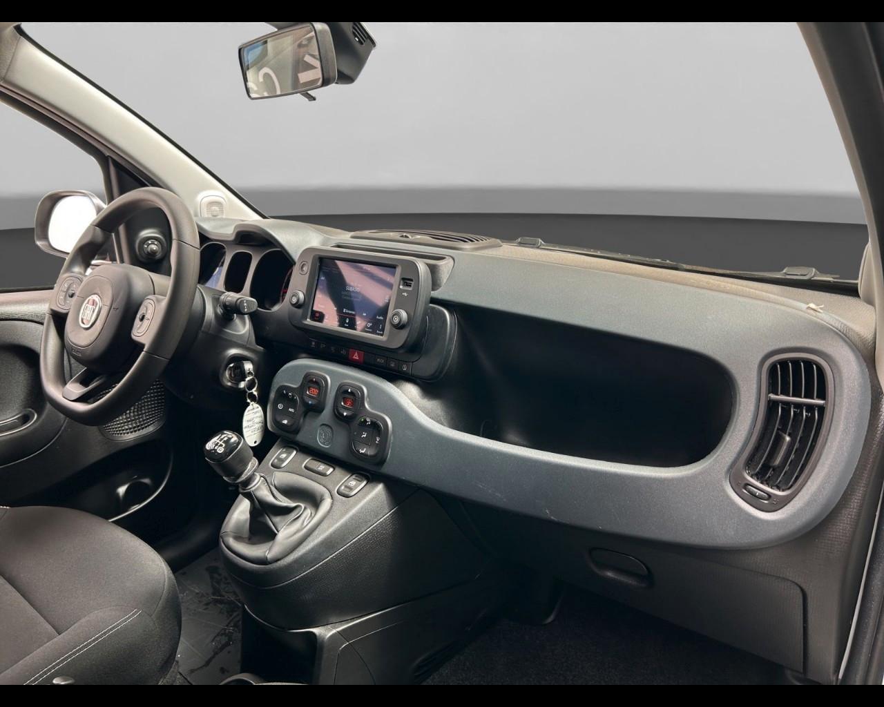 FIAT Panda III 2021 Cross - Panda 1.0 firefly hybrid Cross s&s 70cv 5p.ti
