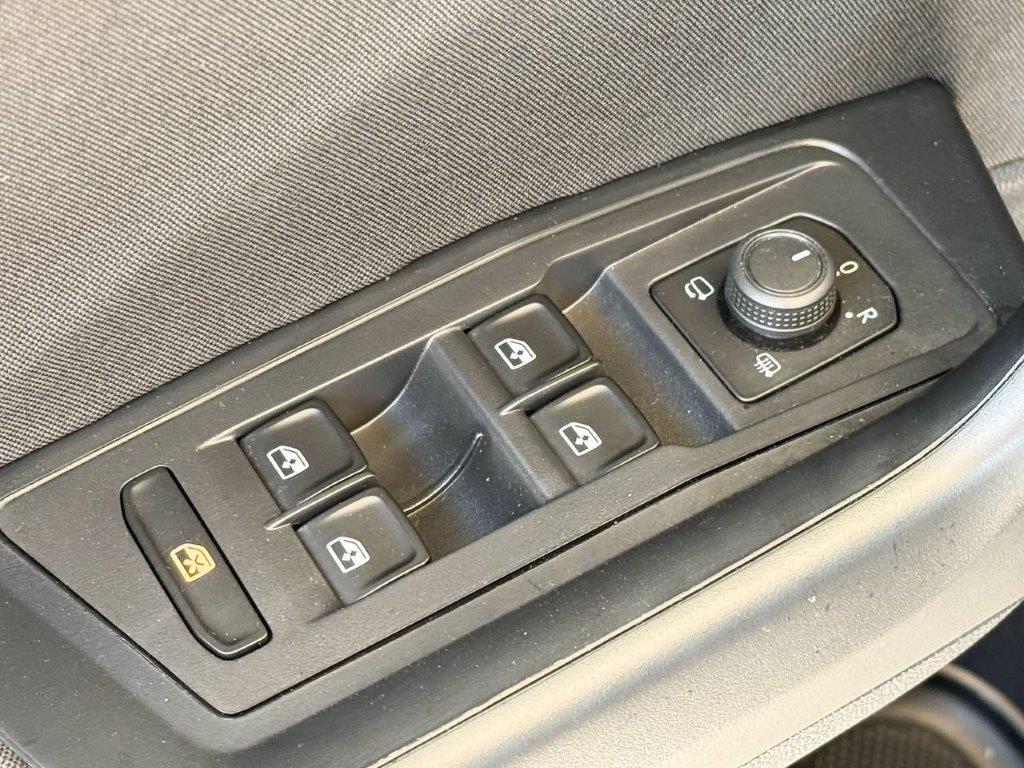 VOLKSWAGEN T-Roc 1.0 tsi life 110cv