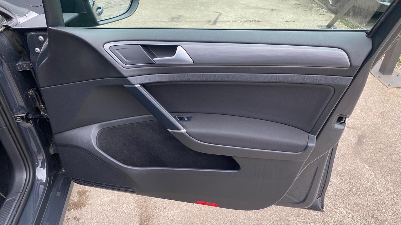 Volkswagen Golf Variant 1.6 TDI 115 CV Trendline BMT