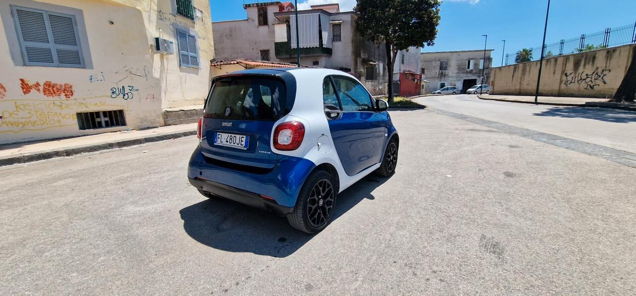 Smart ForTwo 70 1.0 twinamic Passion con BLOCKSHAFT