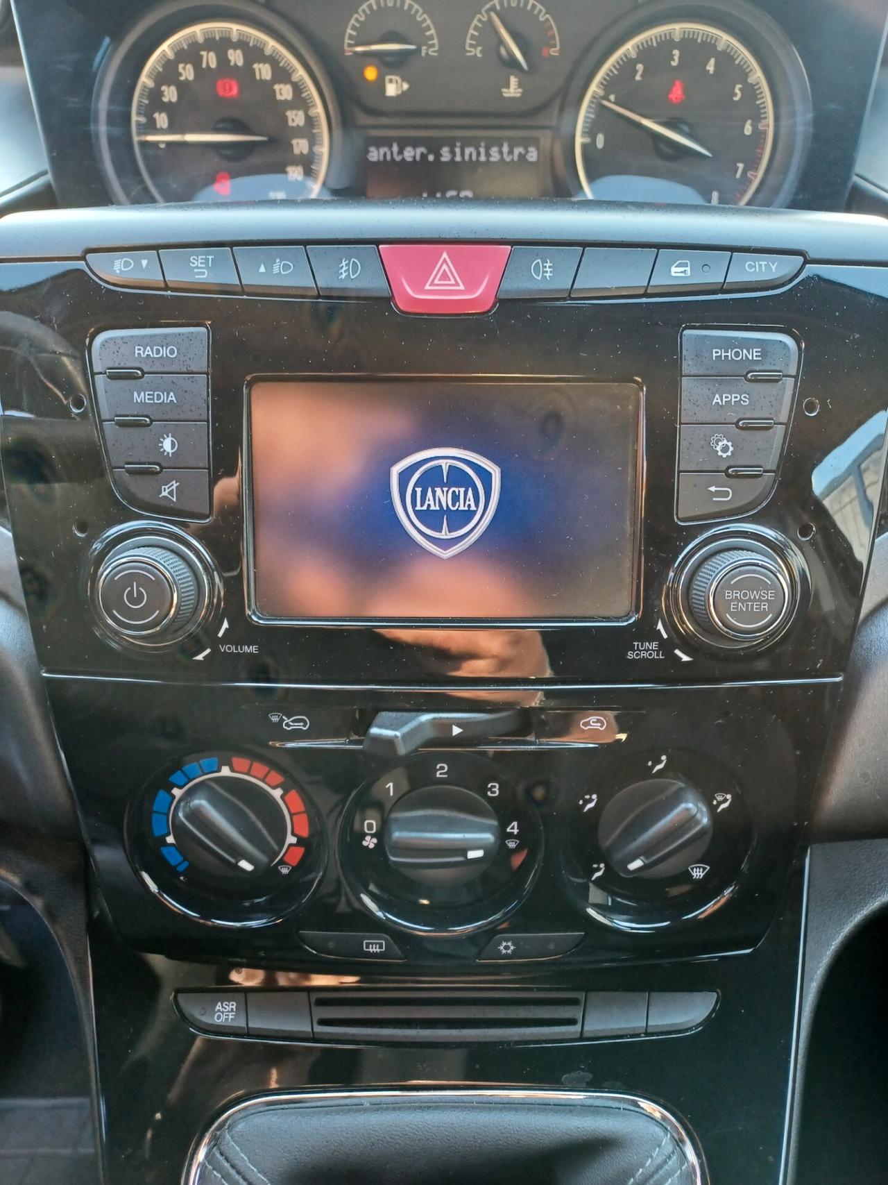 Lancia Ypsilon 1.2 5 porte Gold ANNO 2017 EURO 6