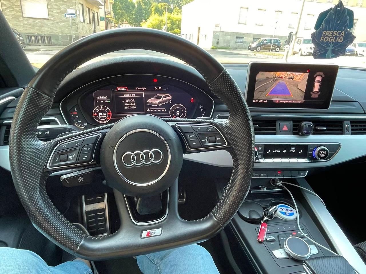 Audi A4 S Line 2.0 TDI ultra #11922