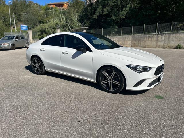 MERCEDES-BENZ CLA 180 Spot CLA 180 D