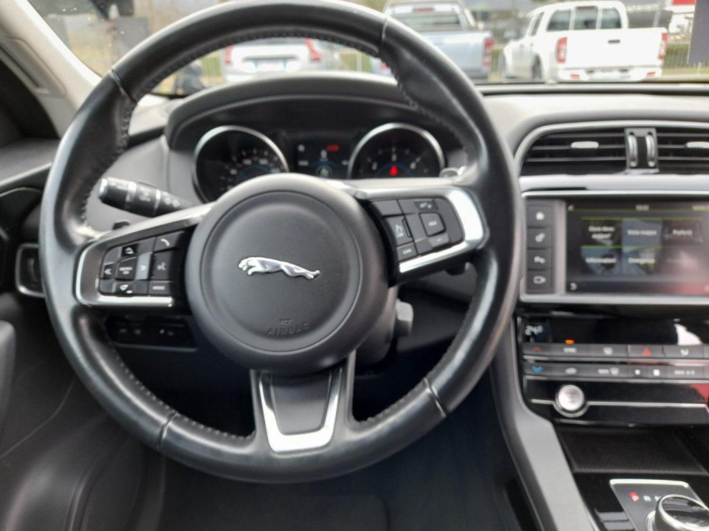 JAGUAR F-Pace (X761) F-Pace 2.0 D 180 CV ...