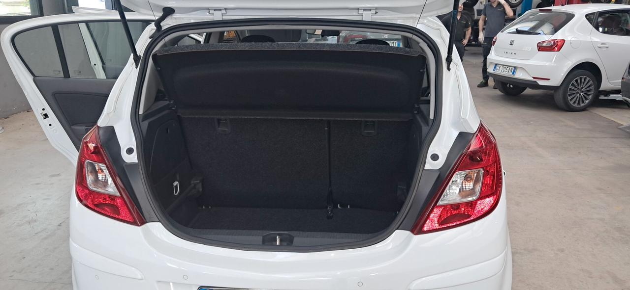 Opel Corsa 1.2 85CV 5 porte GPL-TECH Ecotec