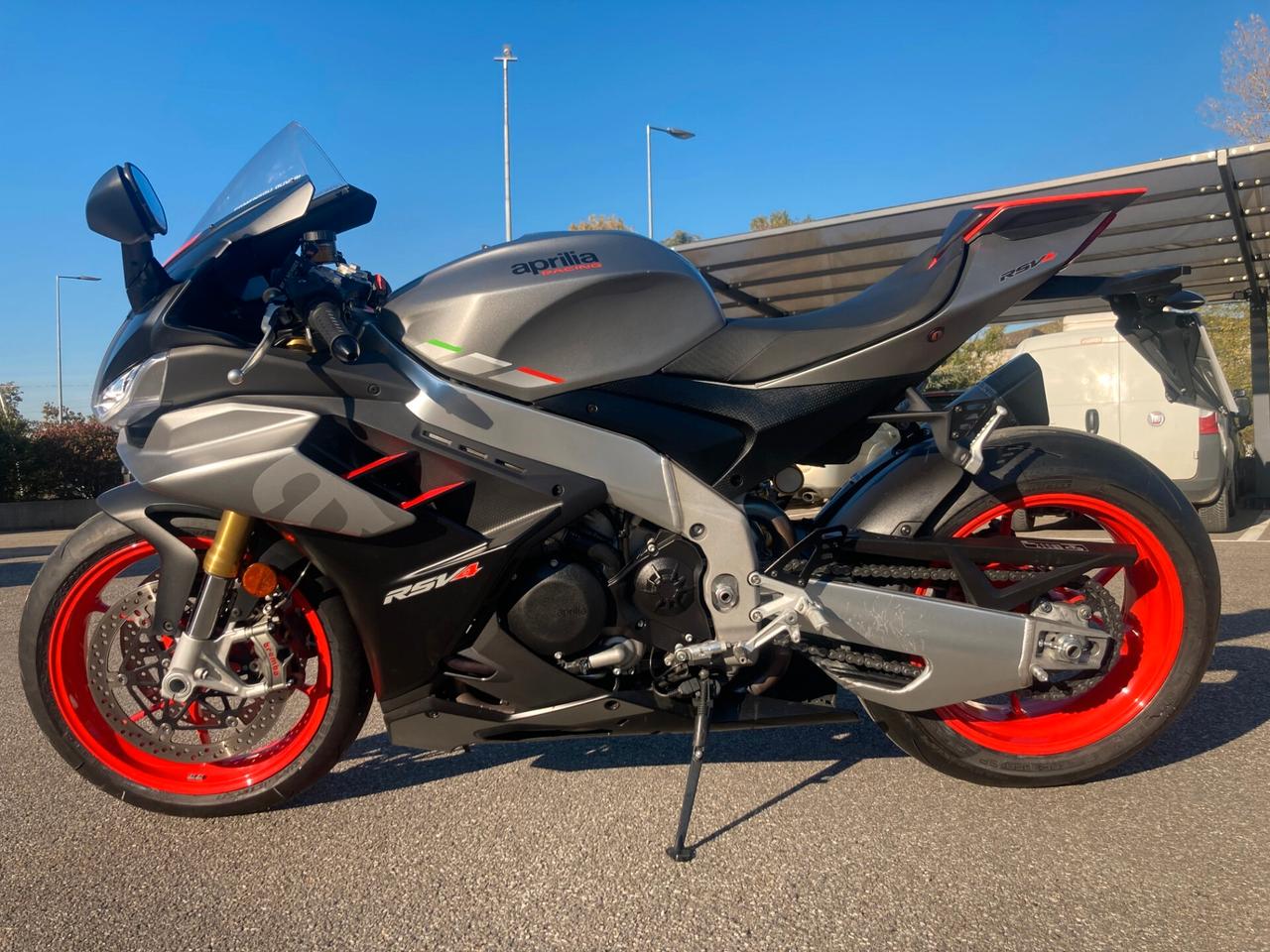Aprilia RSV4 1100 2024