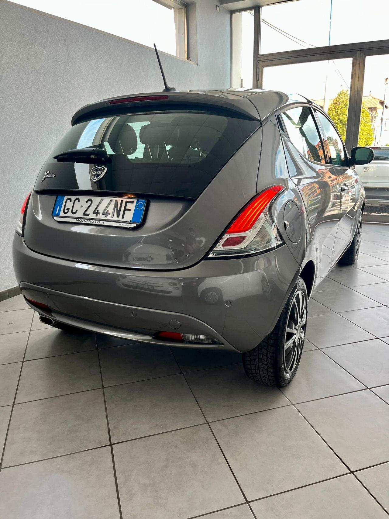 Lancia Ypsilon 1.2 69 CV 5 porte GPL Ecochic Gold