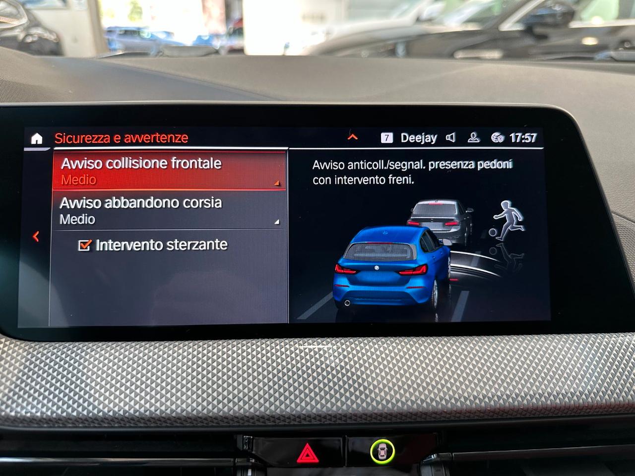 BMW 118 d Business Advantage auto - IVA - LED-17"-Carplay-Camera