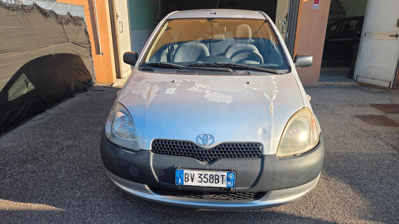 Toyota Yaris 1.0i 16V cat 3 porte Sol