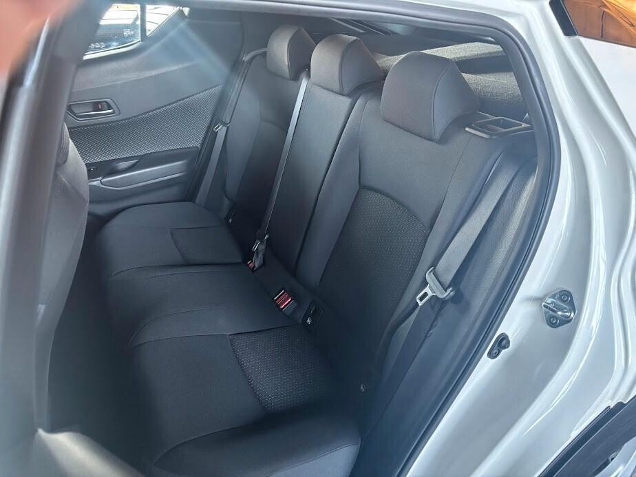 Toyota C-HR 1.8 Hybrid E-CVT Business + IVA