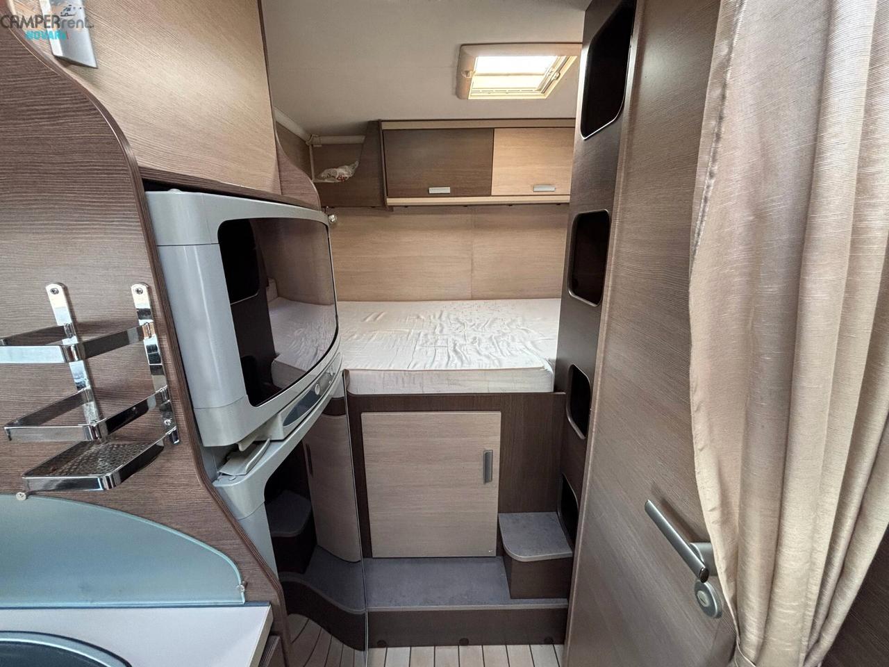 PILOTE BAVARIA A 70 - mansardato con letto matrimoniale in coda e garage