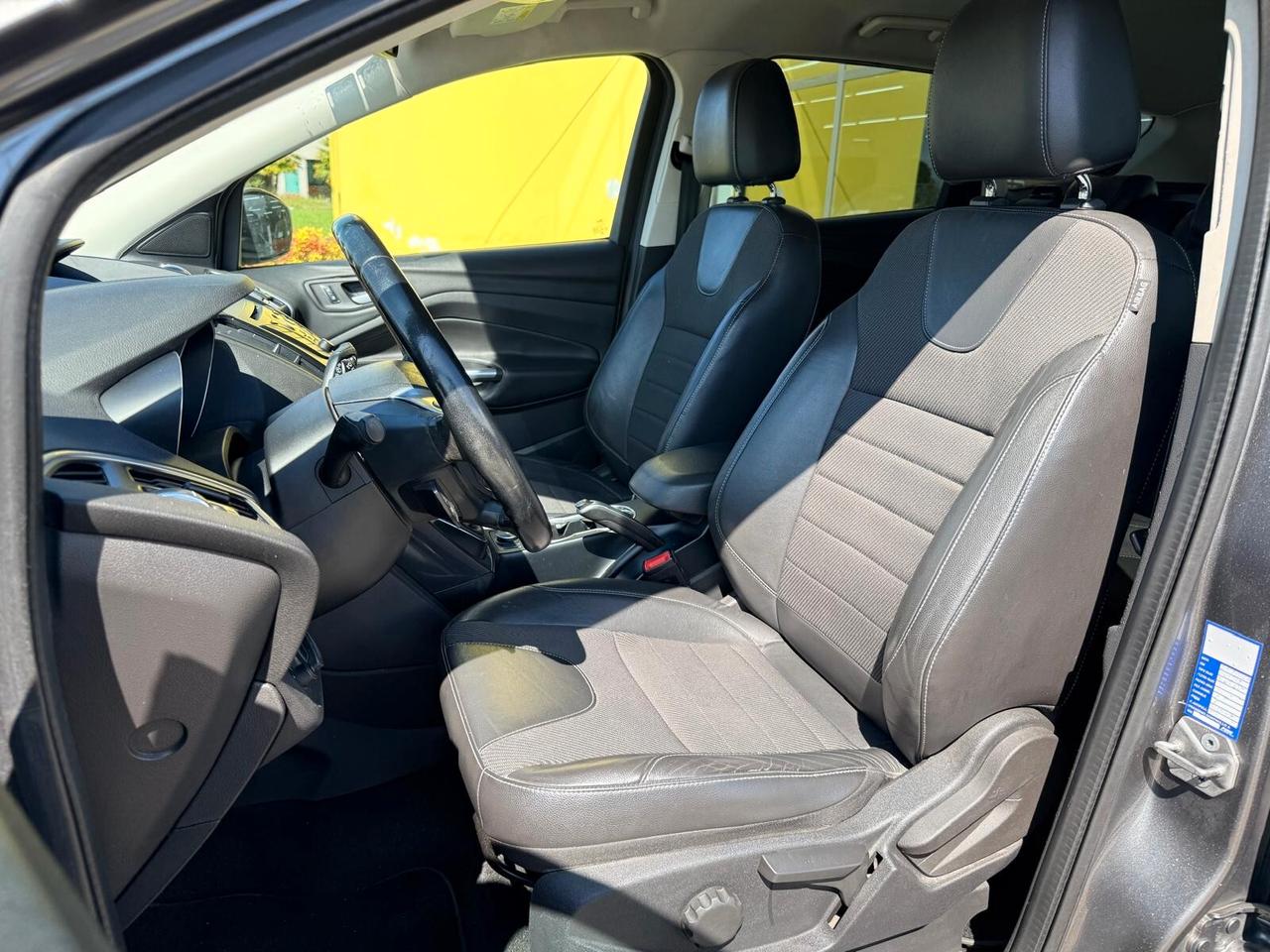 Ford Kuga 2.0 TDCI 140 CV 4WD Titanium