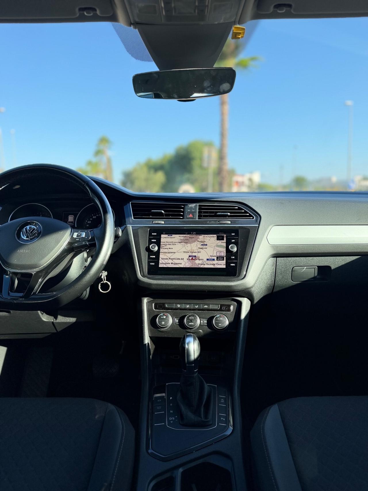 Volkswagen Tiguan 2.0 TDI SCR DSG Business BlueMotion Technology