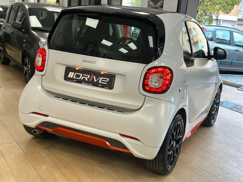 smart fortwo fortwo 90 0.9 Turbo twinamic Urbanrunner Passion