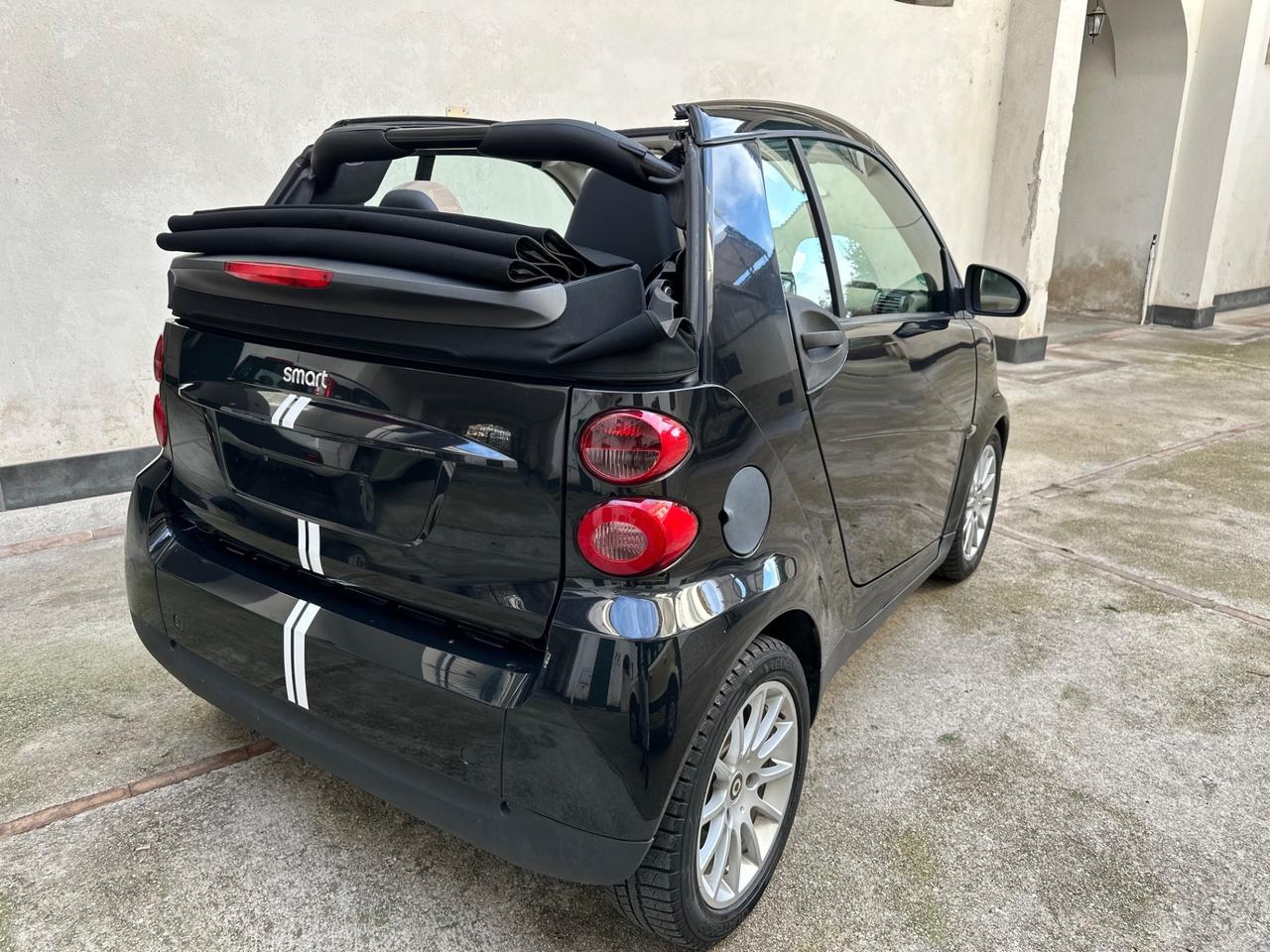 Smart ForTwo 1000 52 kW MHD cabrio pure