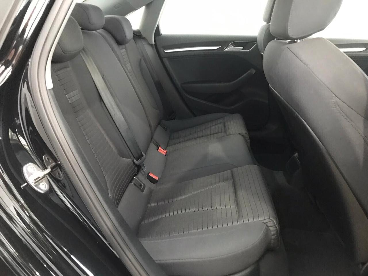Audi A3 1.6 TDI SEDAN S-LINE 7/2019 IVA ESPOSTA
