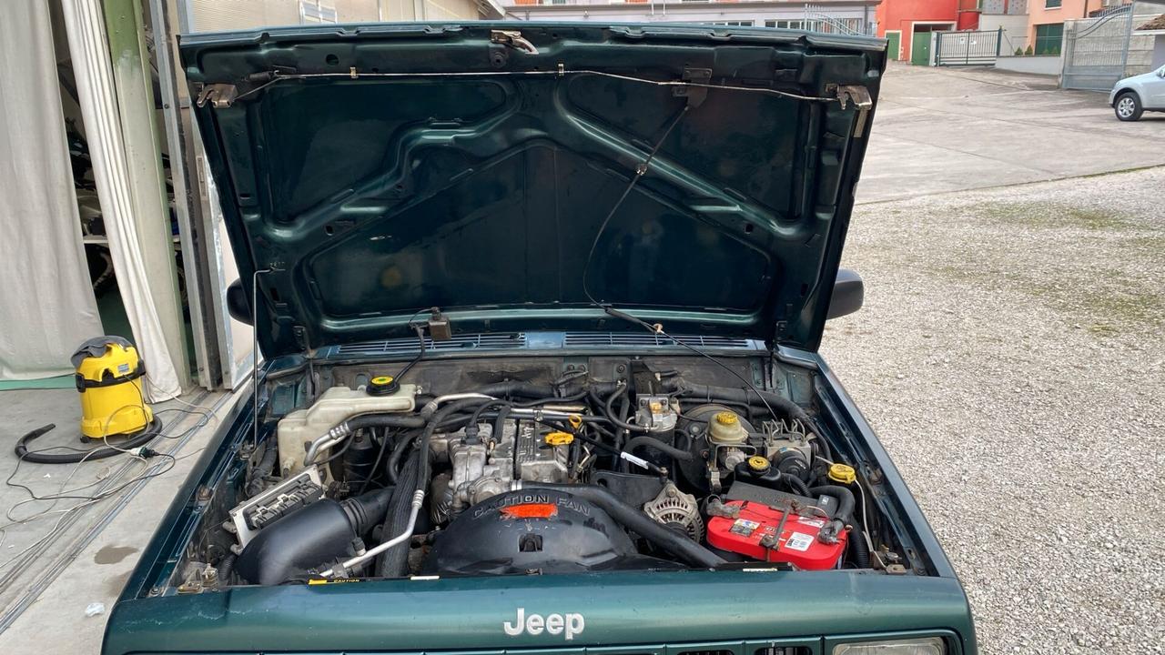 Jeep Cherokee 2.5 TD 5 p Command-Trac *CONTO VENDITA*