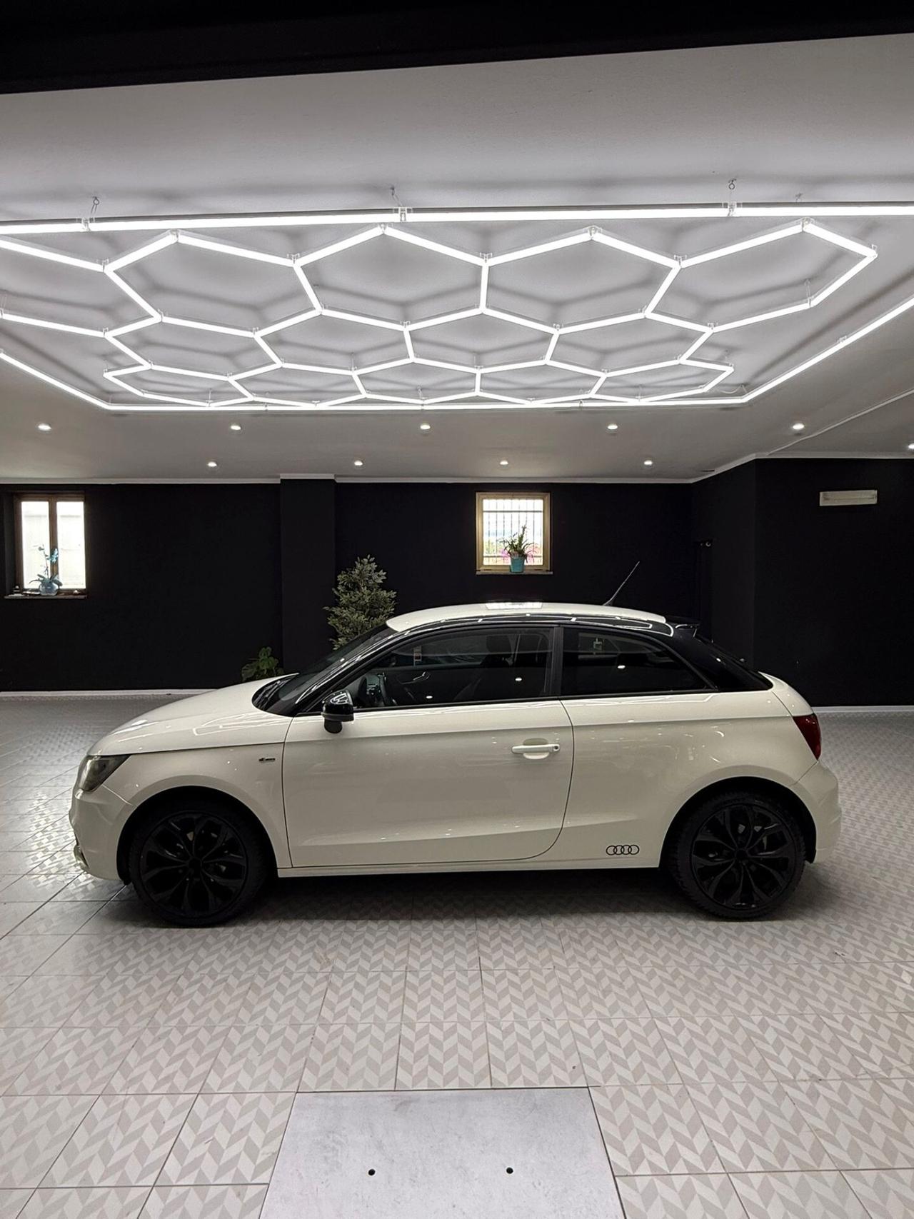 Audi A1 1.6 TDI S tronic Ambition