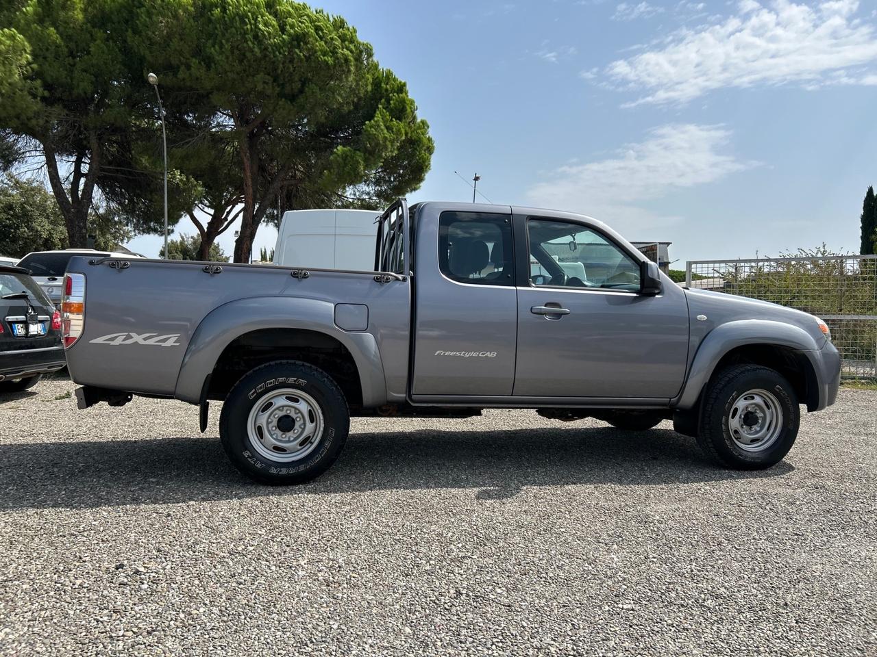 Mazda BT-50 2.5 TD cat 4x4 Freestyle Cab Hot Pick-up