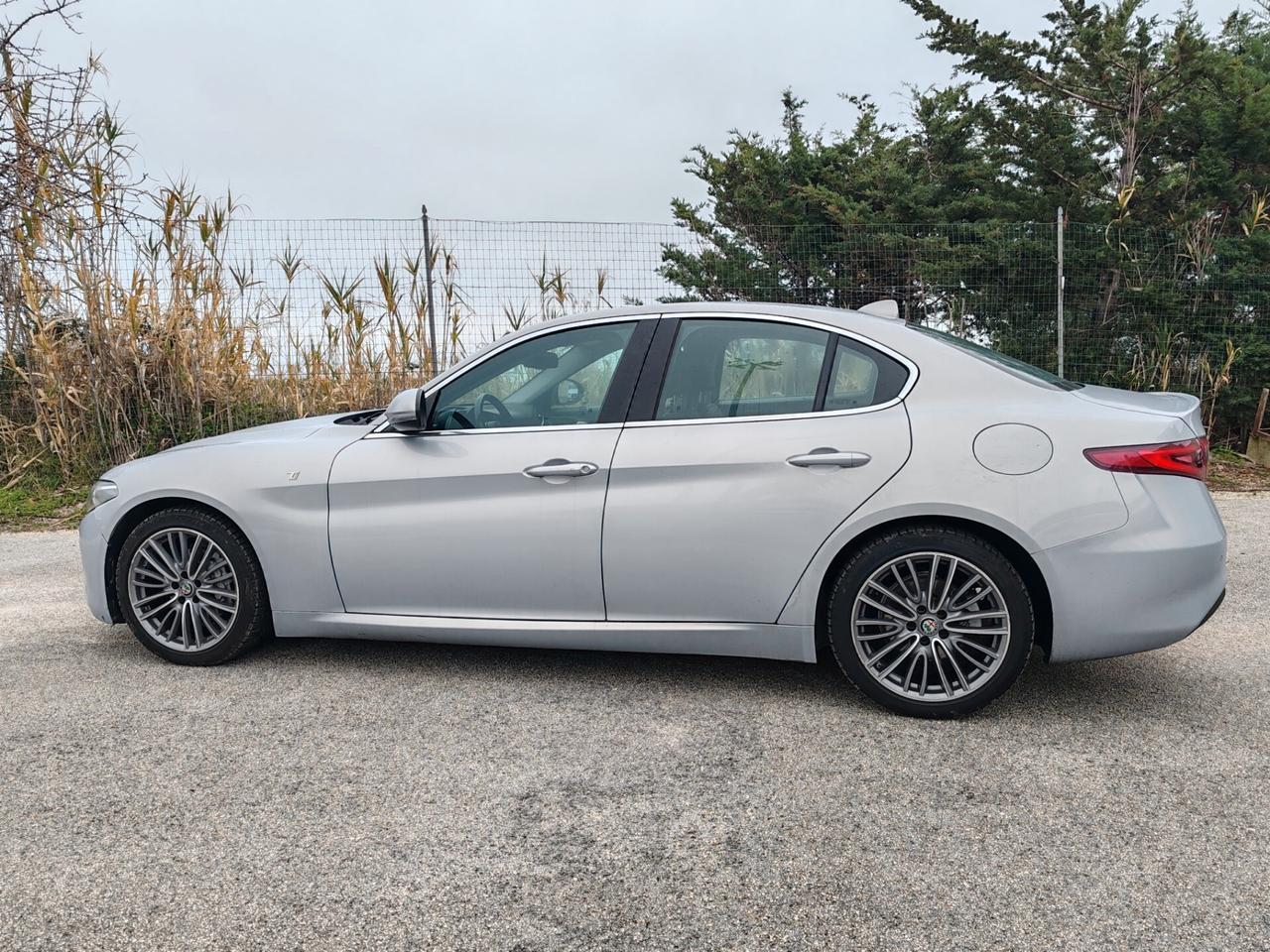 Alfa Romeo Giulia 2.2 TD AT8 190cv Ti