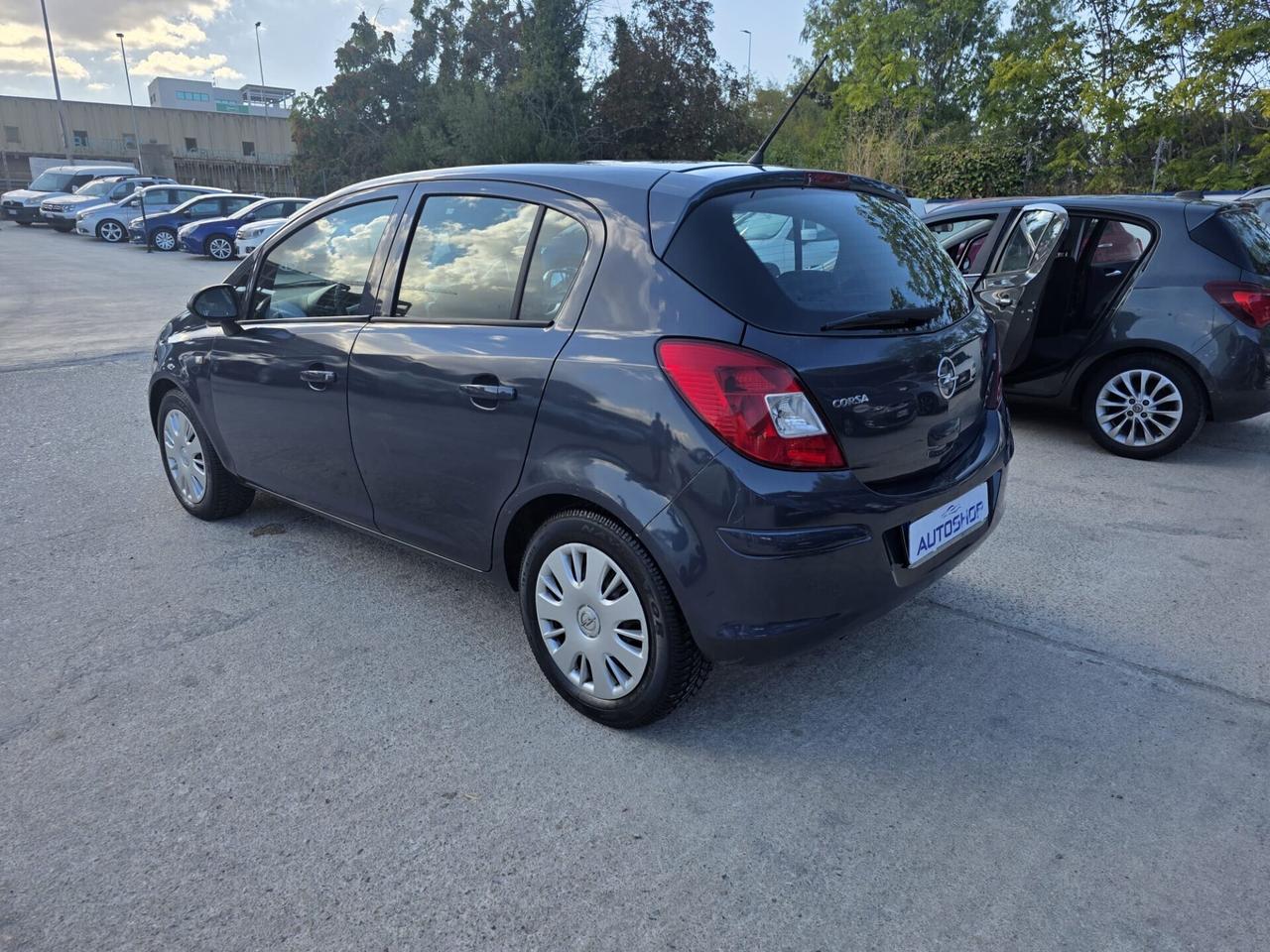 Opel Corsa 1.2 5 porte Enjoy
