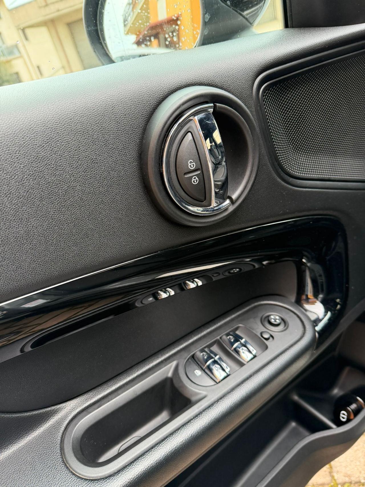 Mini One D Countryman 1.5 Hype