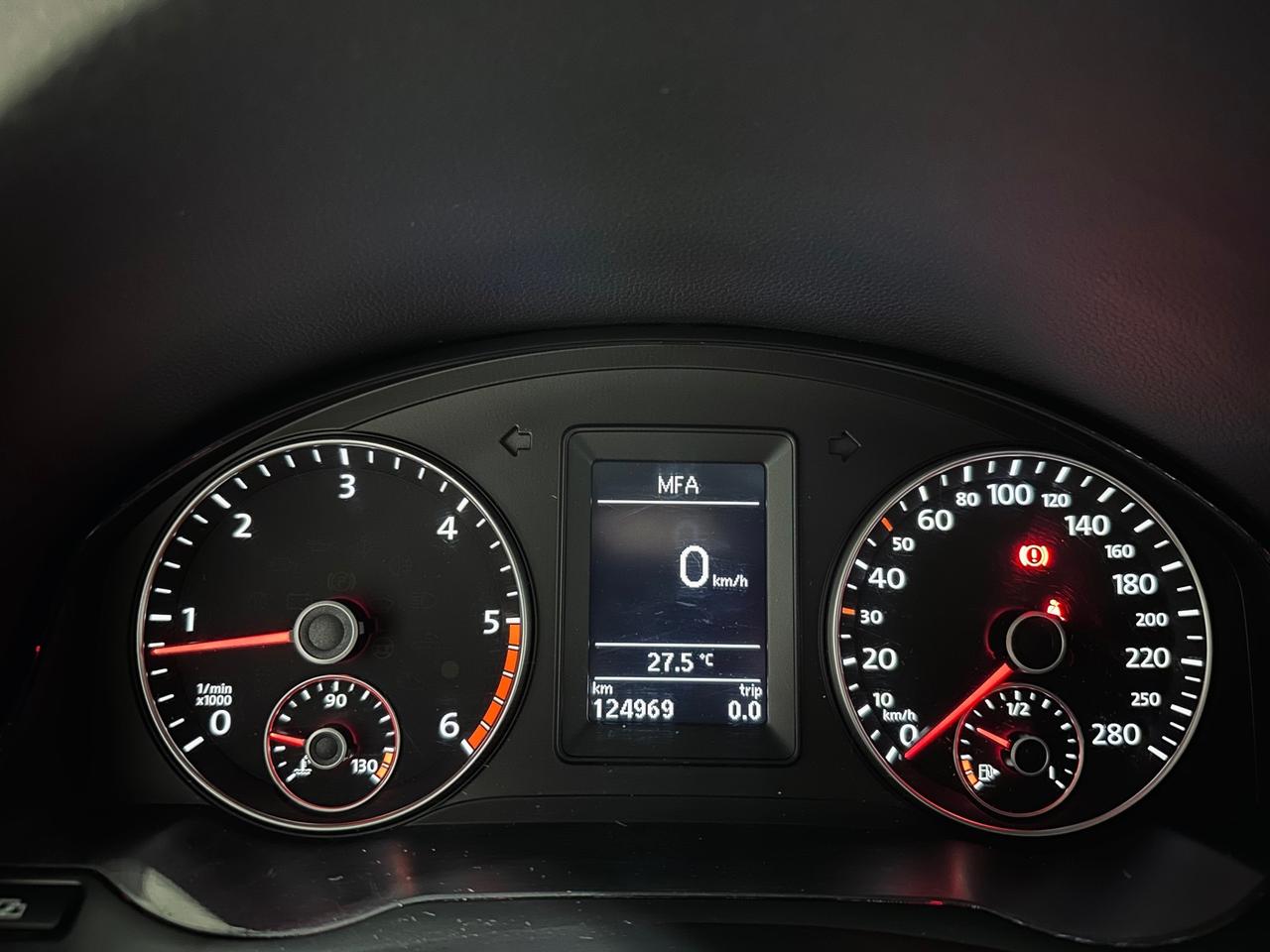 Volkswagen Scirocco 2.0 TDI TETTO-NAVI-UNICOPRIETARIO