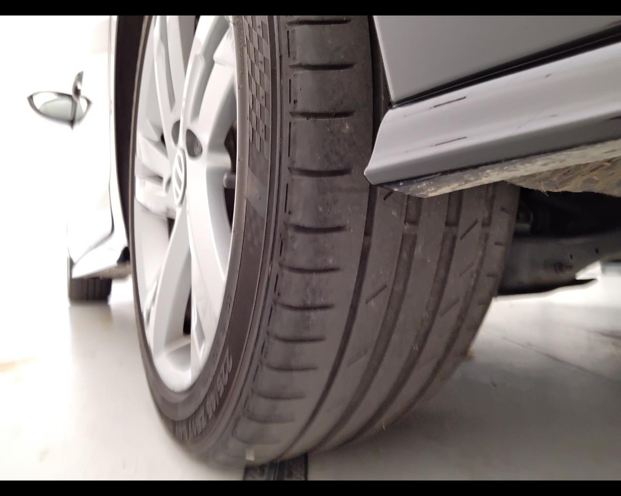 VOLKSWAGEN Golf VIII 2020 - Golf 2.0 tdi R-Line 150cv