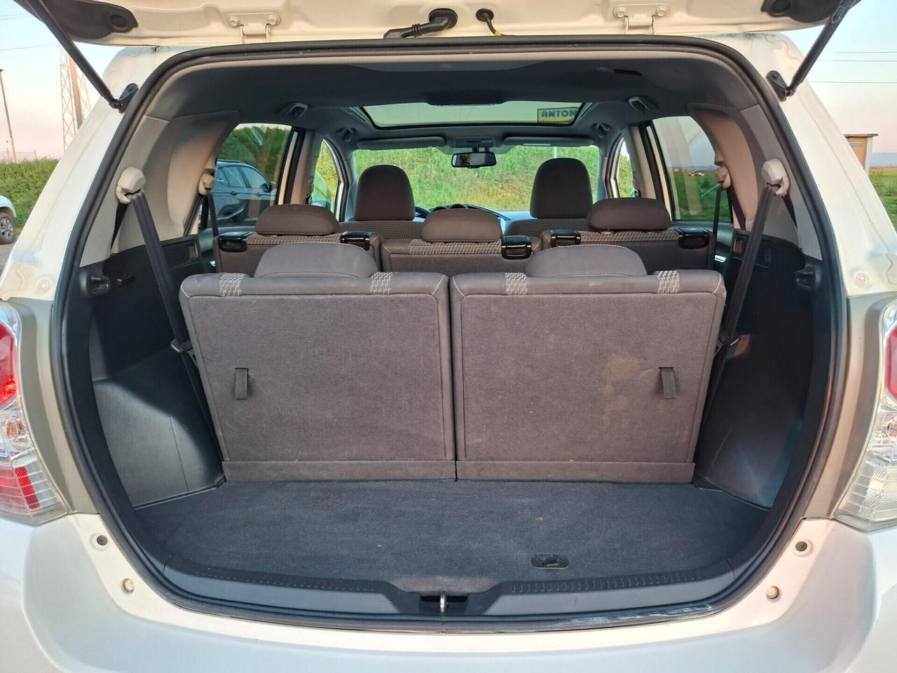 Toyota Verso 1.6 D-4D Style 7 Posti-TETTO-NAVIGATORE--