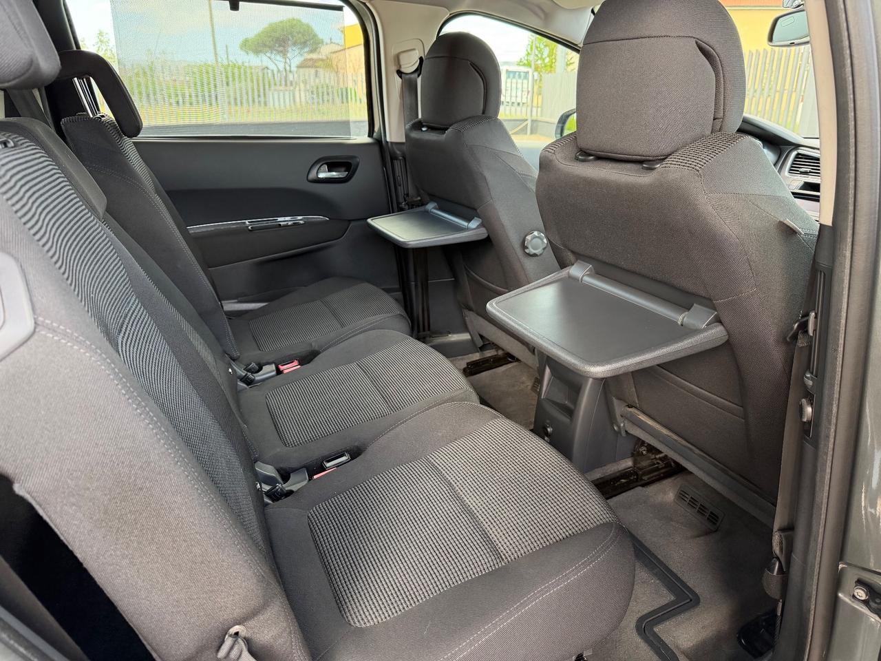 Peugeot 5008 1.6 hdi 110cv Premium Automatica 7 Posti