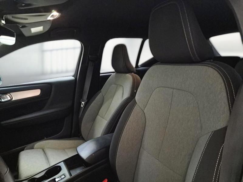 VOLVO XC40 T4 RECHARGE PLUG-IN AUTO CORE SUV