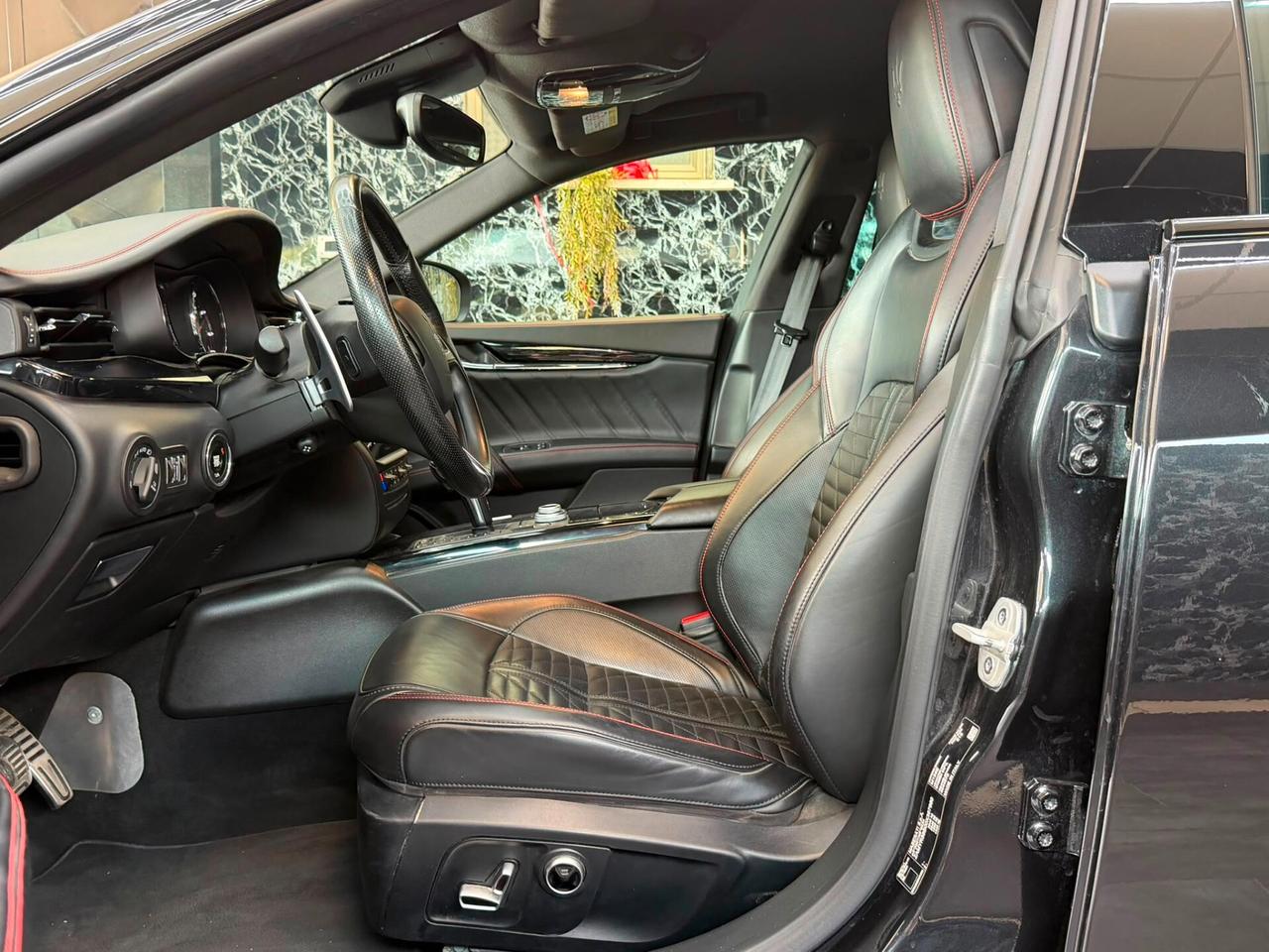Maserati Quattroporte V6 430 CV AWD Modena Q4