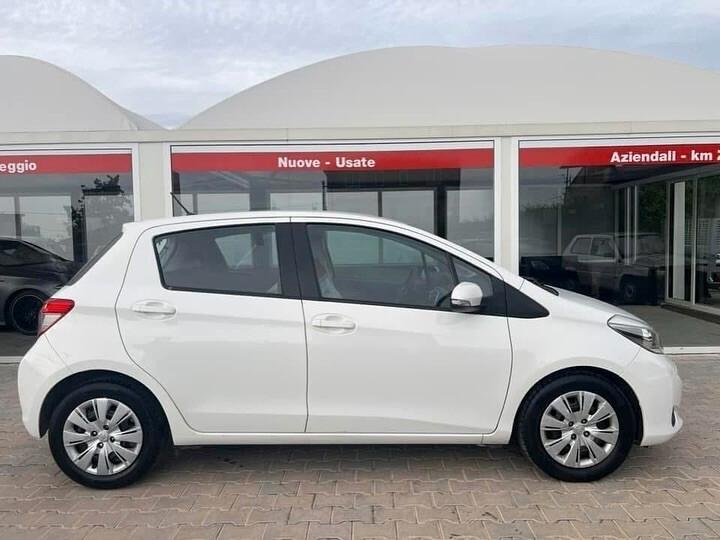 Toyota Yaris 1.4 D-4D 5 porte Lounge