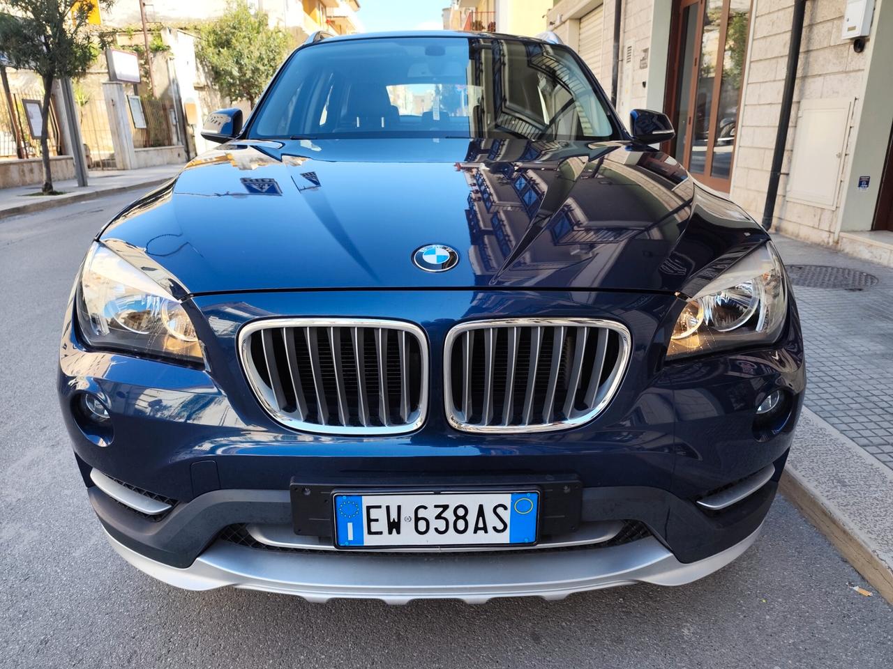 Bmw X1 sDrive18d X Line 143CV PERFETTA