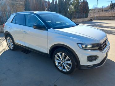 Volkswagen T-Roc 1.6 TDI SCR Business BlueMotion Technology