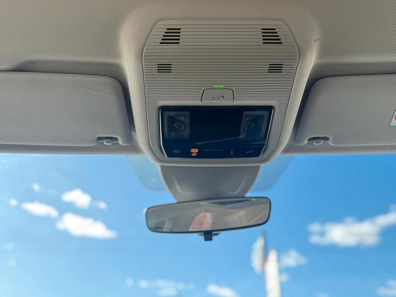 VW GOLF 8 1.0 HY DSG LIFE - KM 20.000 - AZIENDALE