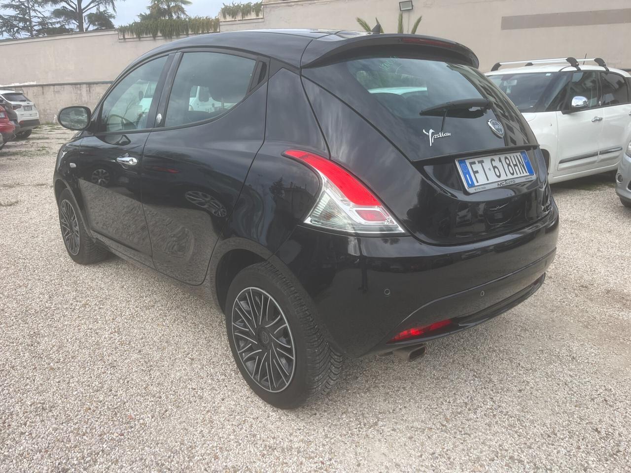Lancia Ypsilon 1.2 69 CV 5 porte GPL Ecochic Gold