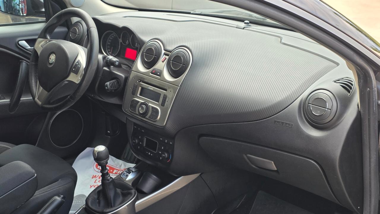 Alfa Romeo MiTo 1.6 JTDm 16V Distinctive Premium Pack