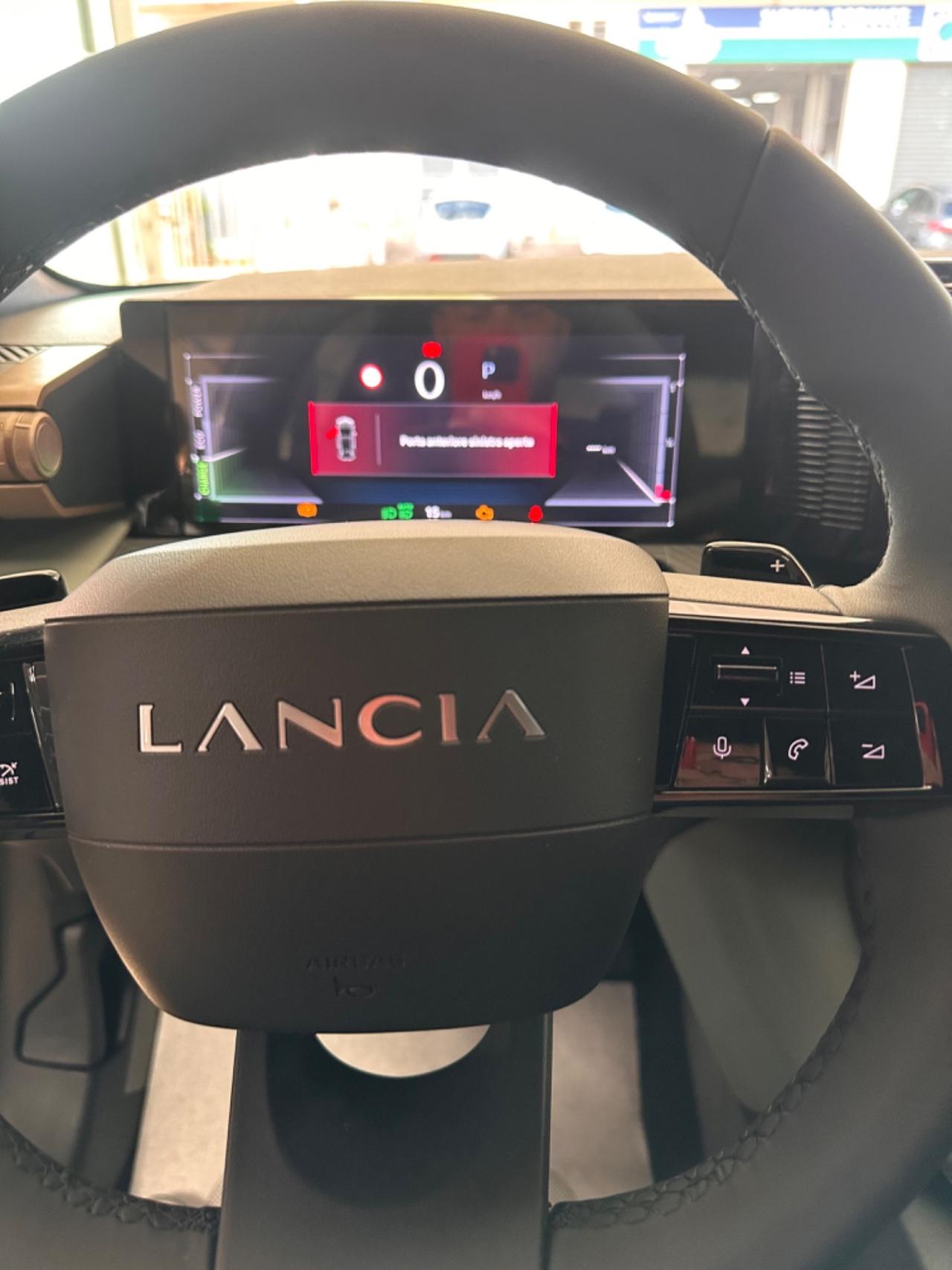 Lancia Ypsilon Hybrid 1.2 e-DCT 100CV KM0