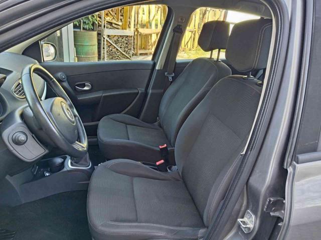 RENAULT Clio 1.2 16V TCE SporTour Live!